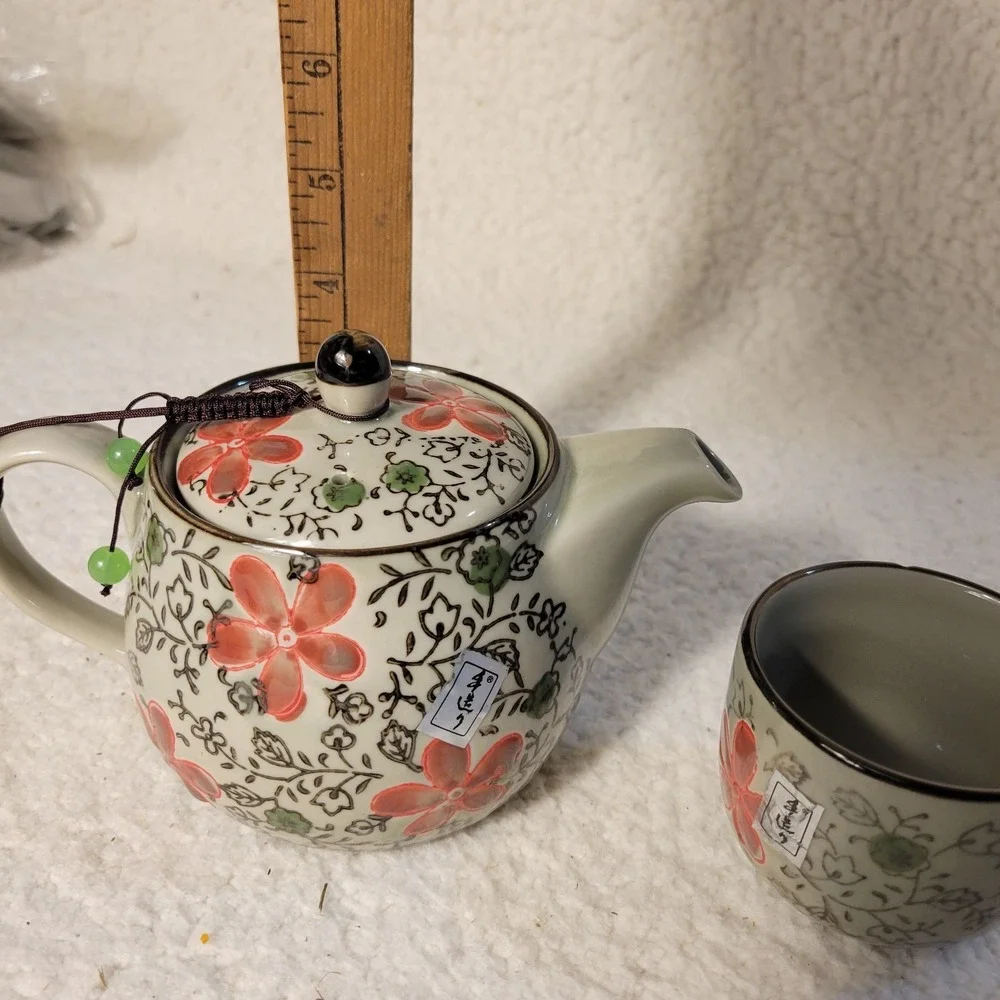 Chinese Teapot With Strainer And 1 Tea Cups, See Photos.. Chip‎ On Cup